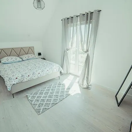 Baltic Breeze & 別荘 *