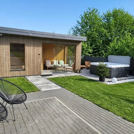 Baltic Breeze & Ferienhaus *